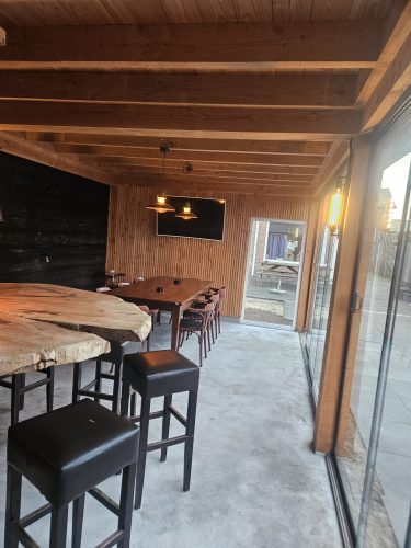 Mancave in de achtertuin img 20251129 wa0014